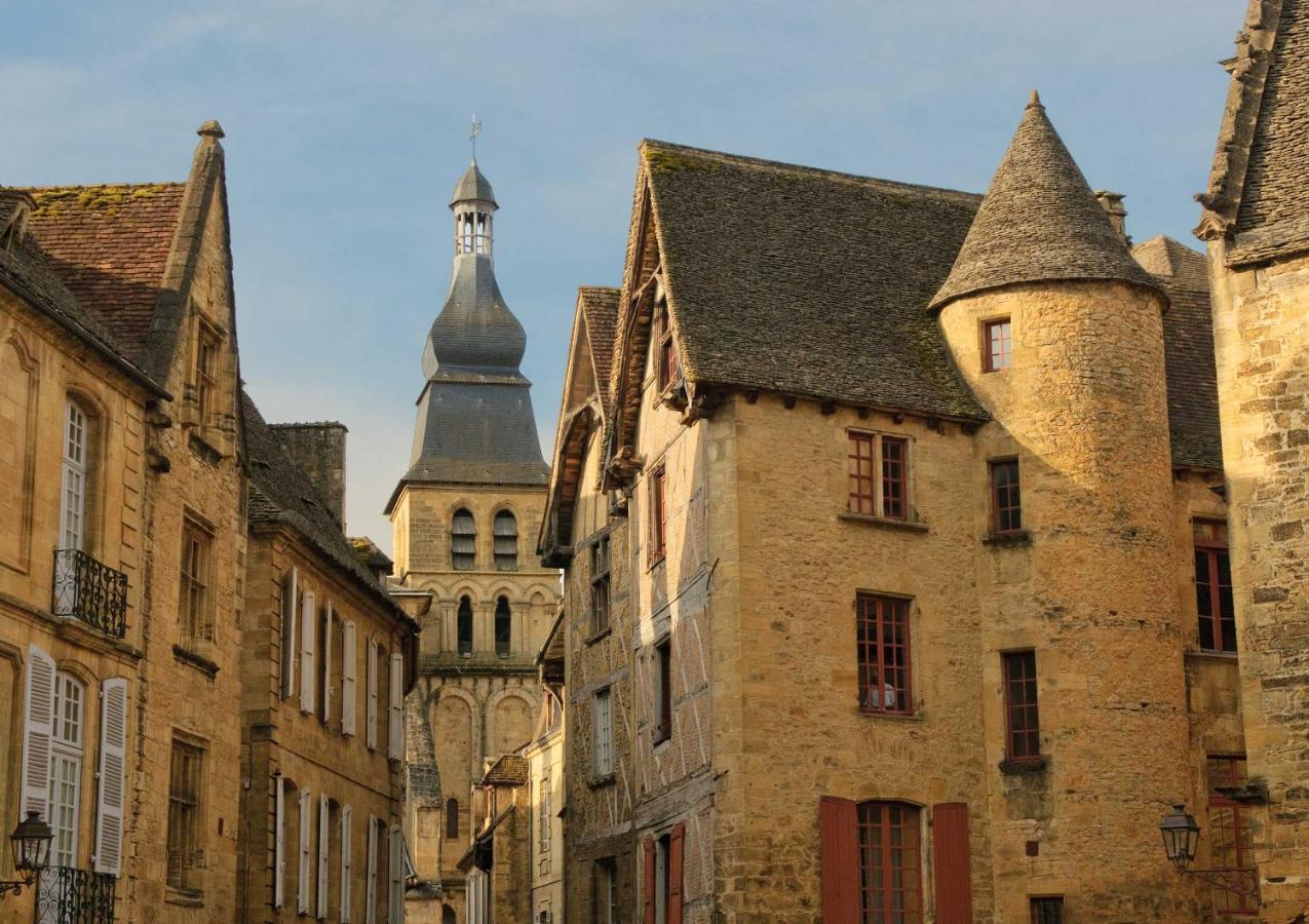 Le Clos De La Musardise - Gites De Charme Avec Piscine Chauffee Salignac Eyvigues المظهر الخارجي الصورة