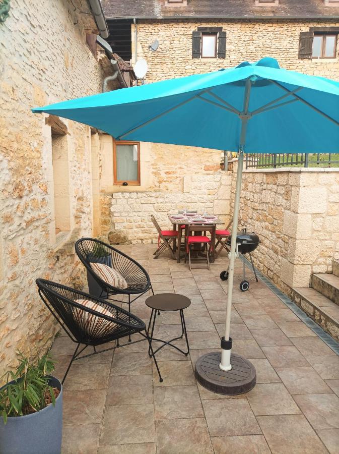 Le Clos De La Musardise - Gites De Charme Avec Piscine Chauffee Salignac Eyvigues المظهر الخارجي الصورة